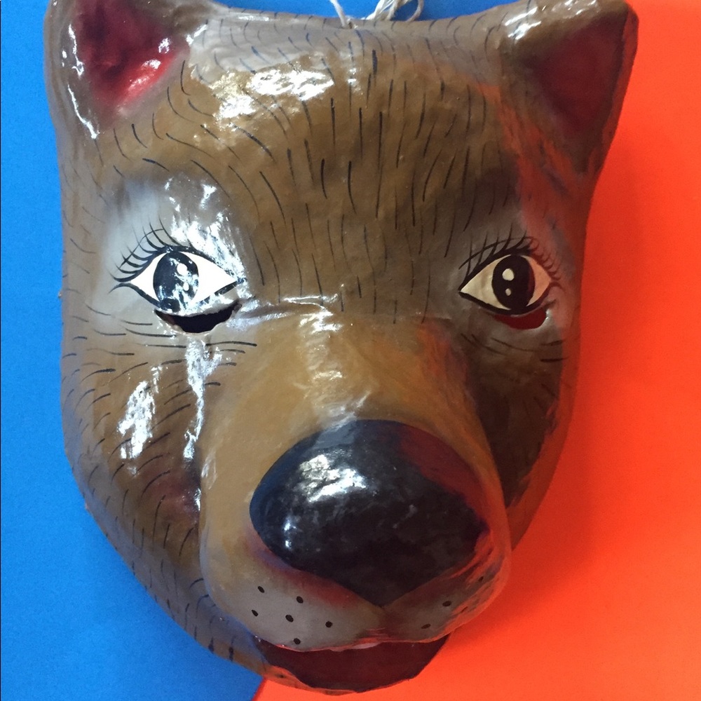 Vintage papier-mâché bear